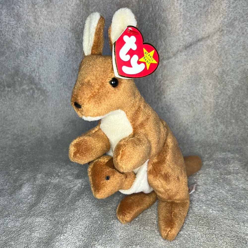 Pouch (Beanie Baby)